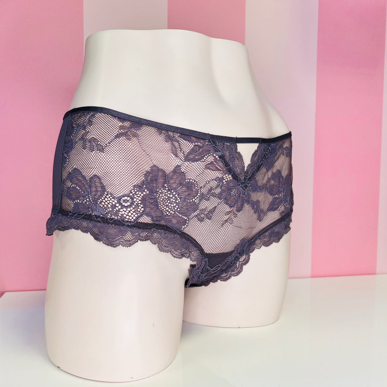 Elastické krajkové kalhotky Victoria’s Secret Kalhotky Síťované s květinovým vzorem