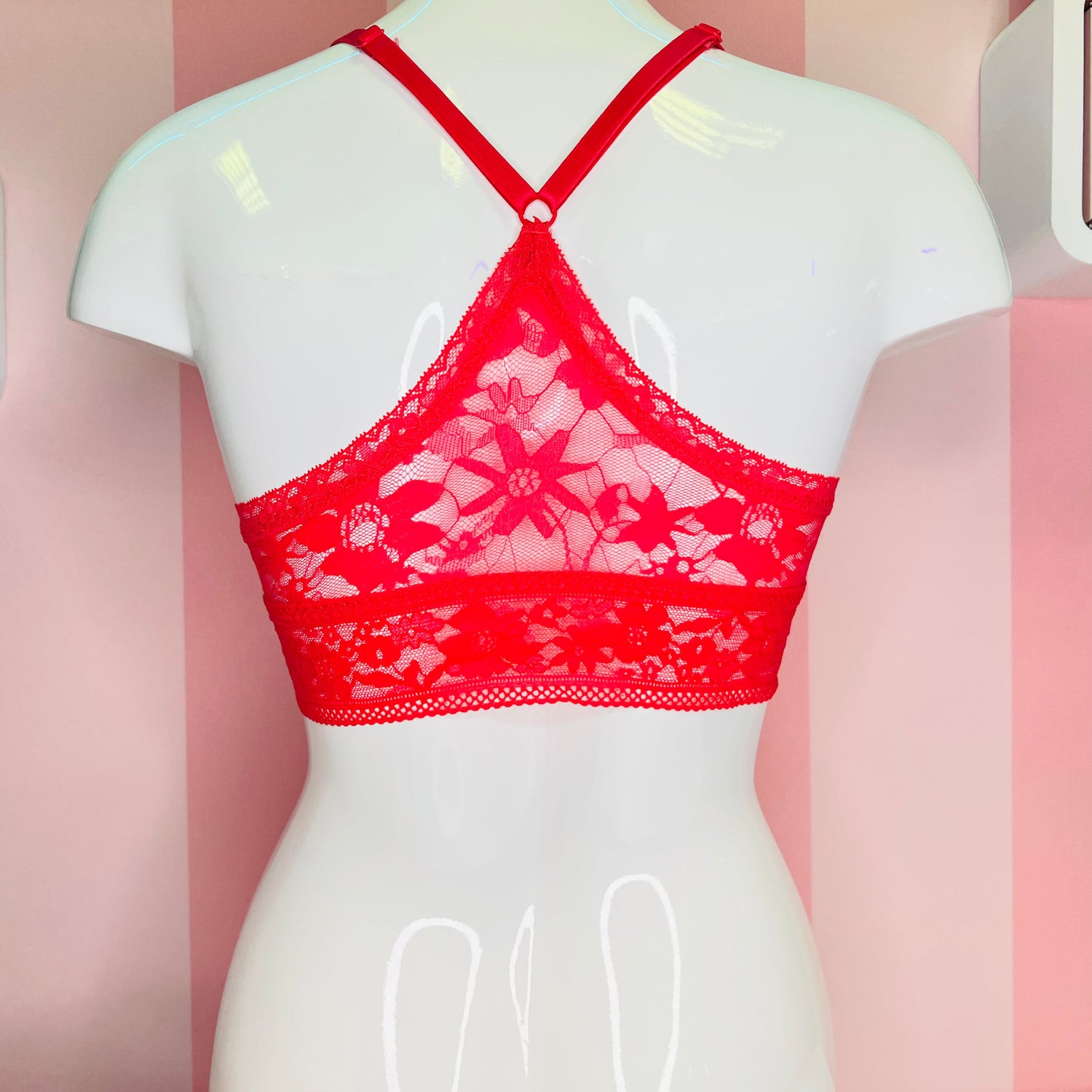 Red lace bralette with racerback straps on mannequin, sexy červená krajková braletka