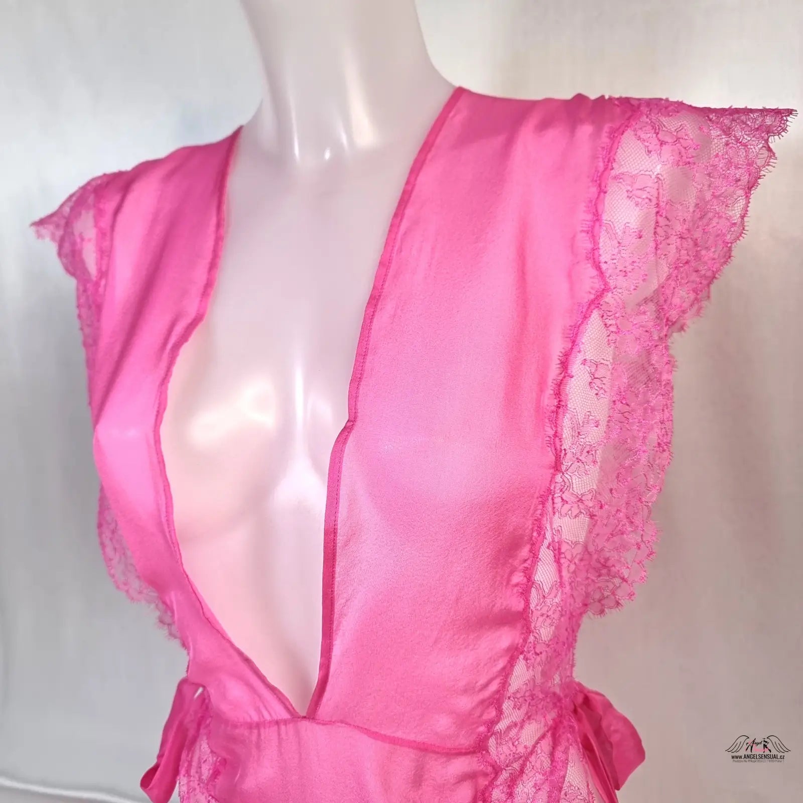 Agent Provocateur Body Willa Teddy Pink, hedvábné body s růžovým průsvitným krajkovým lemem