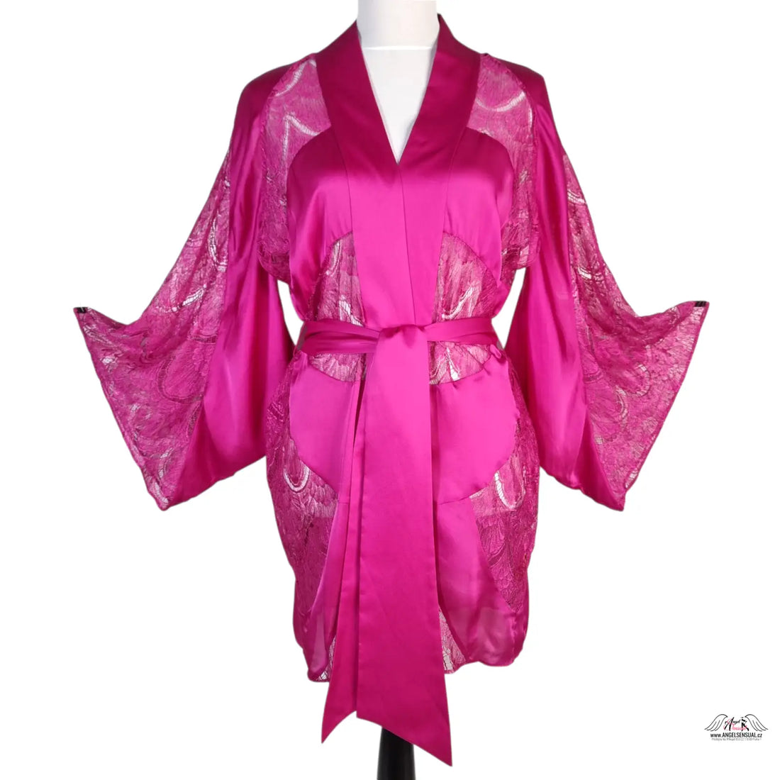 Fuchsiový saténový a krajkový župánek Kimono Emie od Agent Provocateur