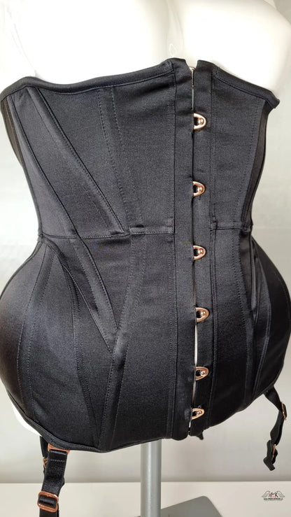 Black satin korzet cadance s front busk uzávěrem a garter straps, luxusní možností přidání ramínek