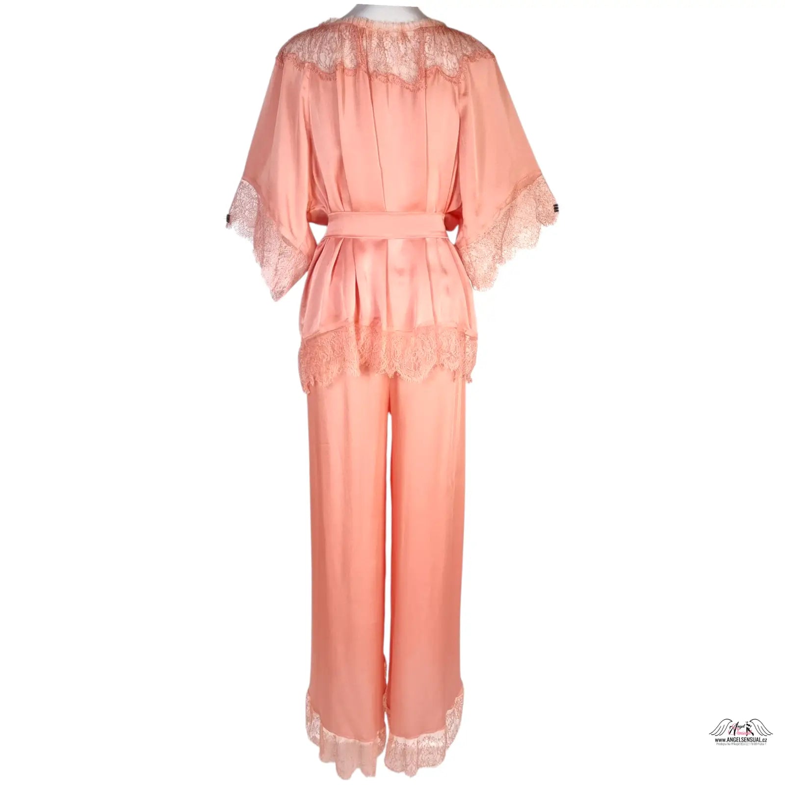 Agent Provocateur Racqulle Peach pyžamový set s krajkovým lemem, elegantní a komfortní