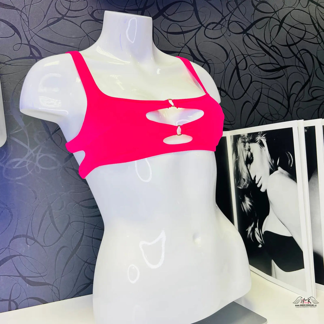 Růžový horní díl plavek Agent Provocateur Sammie s bílým siluetovým designem