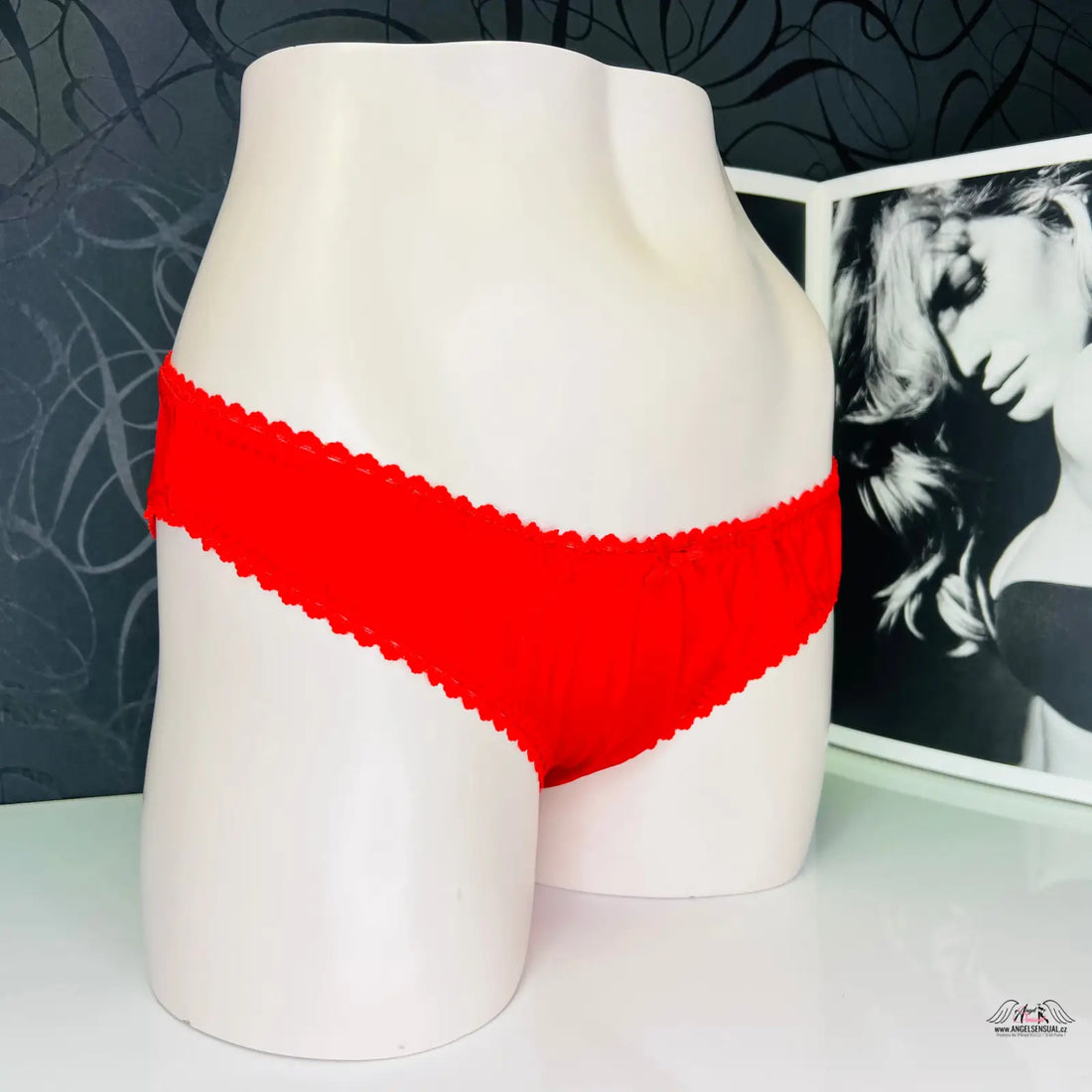 Agent Provocateur Kalhotky Red Sensual – svůdné Červené kalhotky s krajkou