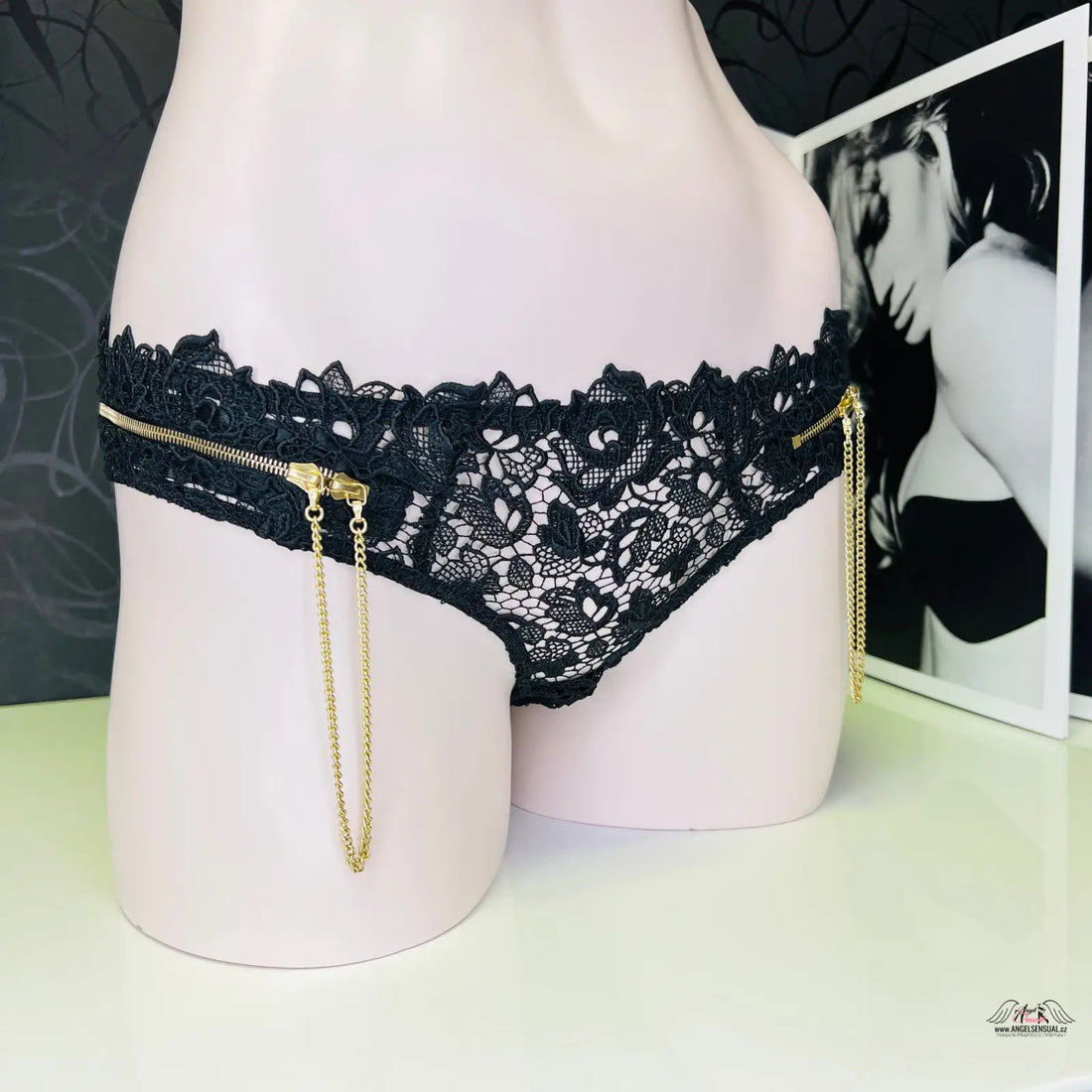 Luxusní soiree womens kalhotky Zindie s černou krajkou a zlatými řetězci