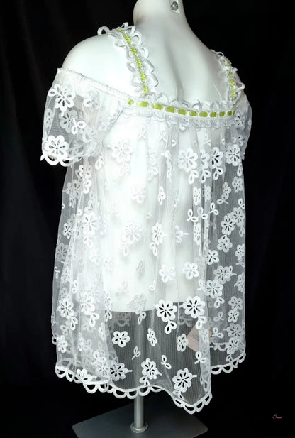 Bílý krajkový květinový župánek laurelie babydoll s zeleným lemem, elegantní Župánek laurelie