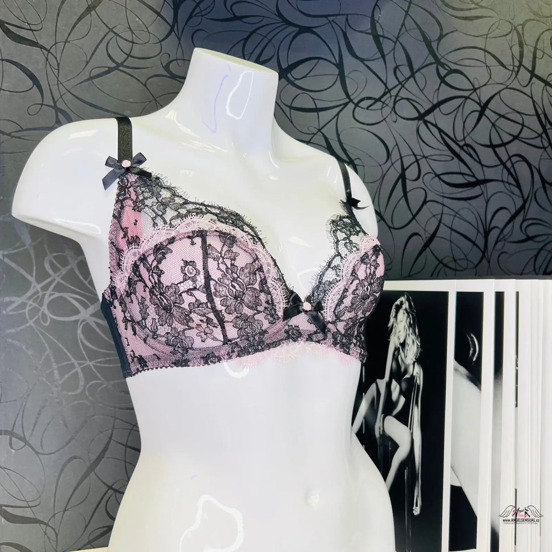 Luxusní krajková podprsenka Garcia Pink a černá, elegantní podprsenka Agent Provocateur