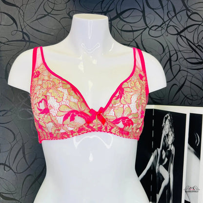 Agent Provocateur luxusní podprsenka Lysianne s jemnou síťovinou a růžovým lemem
