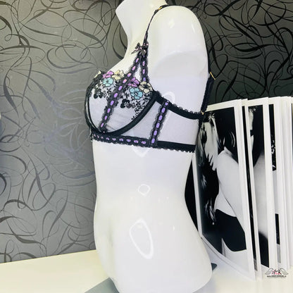 Obrázek mannequin s luxusní podprsenkou Petunia Garden Winter od Agent Provocateur