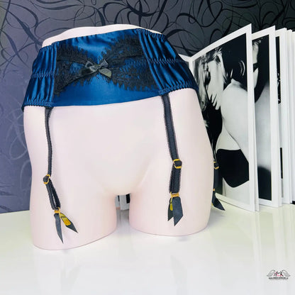 Ženské spodní prádlo s modro-černým krajkovým pasem Luxusní Stephanee Waspie