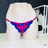 Pink a modrá jemnou krajkou tanga Molly od Agent Provocateur na figuríně