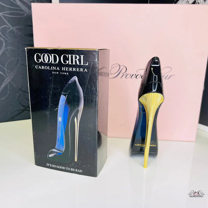 Carolina Herrera Good Girl parfém v lahvi ve tvaru vysokého podpatku