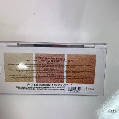 Paletka highlighterů Elegance in Glow pro zářivý vzhled pleti a zvýraznění tváří