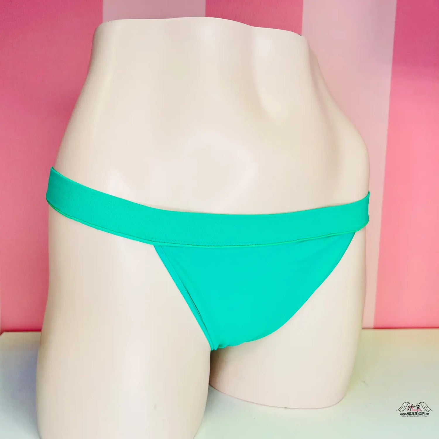 Aqua bikini kalhotky Elegance a Pohodlí s elastickými detaily