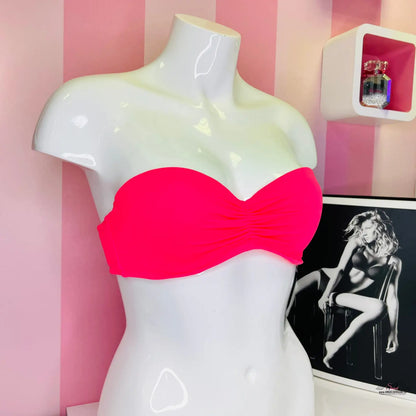 Hot pink strapless bra Elegantní Horní Díl Plavek od Victoria’s Secret pro Váš Letní Styl