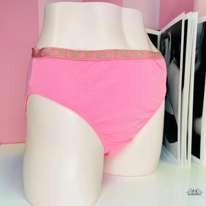 Růžové kalhotky s lesklým elastickým pasem na figuríně, Elegantní Kalhotky