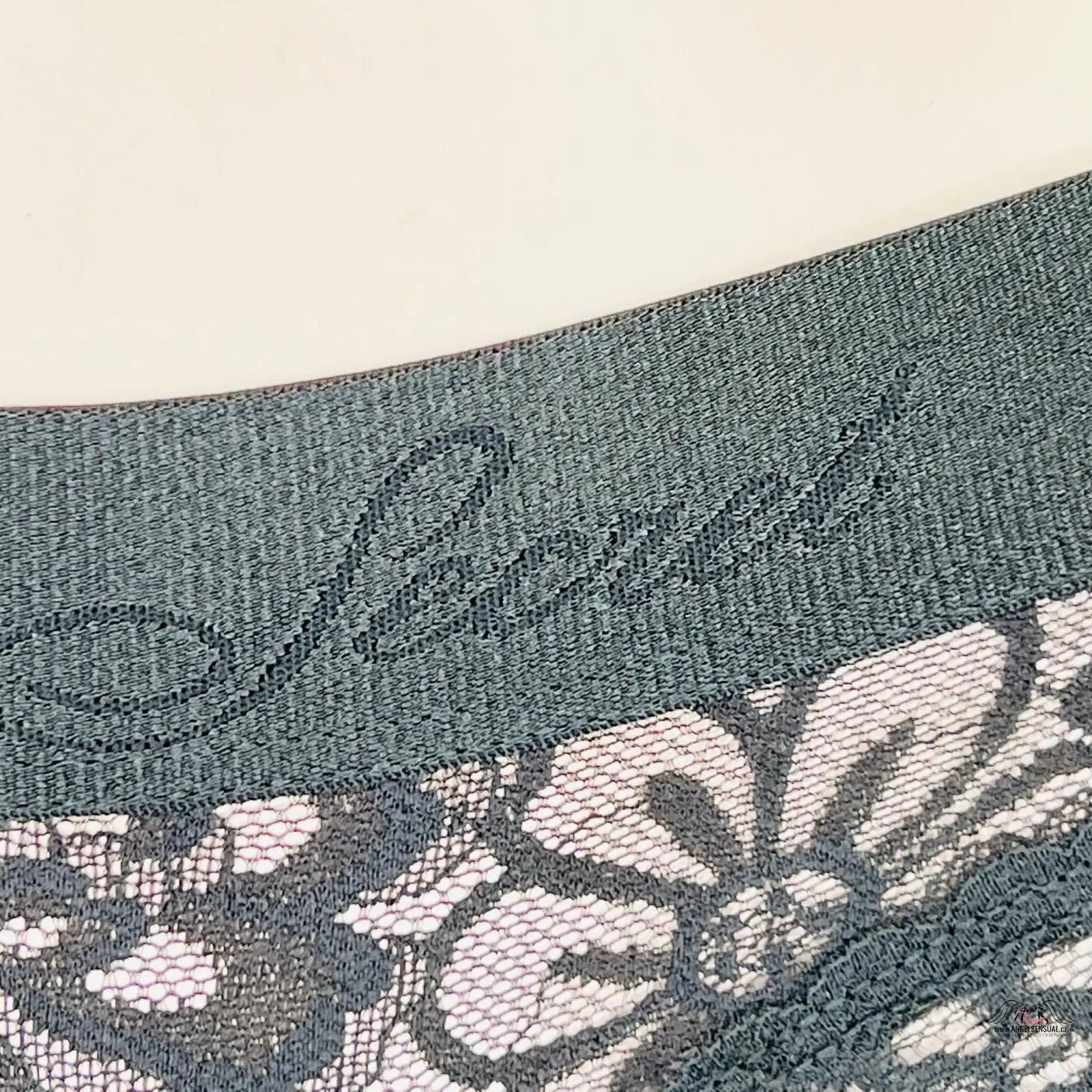 Elegantní Krajkové Cheeky s krajkovým lemem pro každodenní pohodlí a styl
