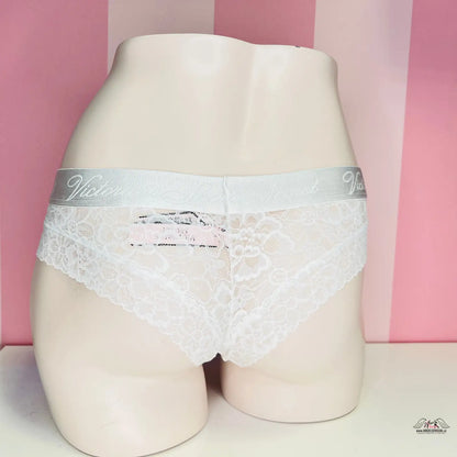 Bílé krajkové kalhotky Victoria’s Secret pro elegantní každodenní pohodlí a styl