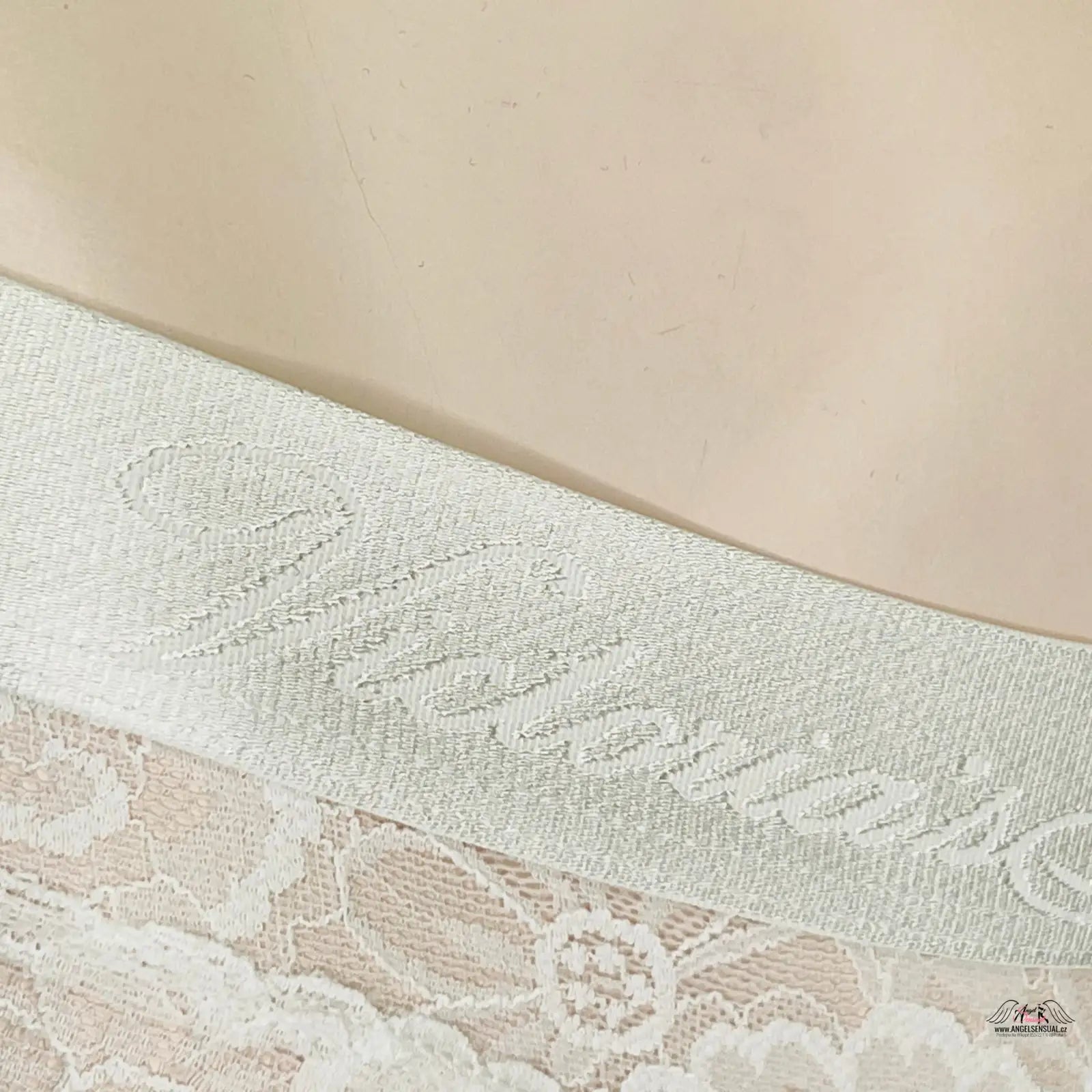 Elegantní krajkové cheeky spodní prádlo pro každodenní pohodlí a styl