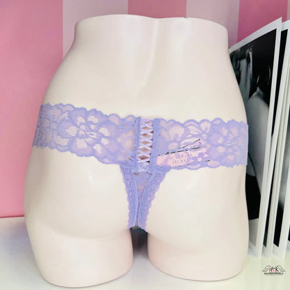 Lavender krajková tanga s ozdobným šněrováním Elegantní Krajkové Tanga