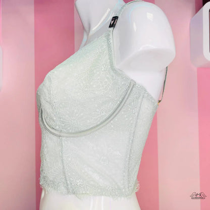 Bílý krajkový korzetový živůtek na manekýně Elegantní Pohodlí
