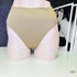 Beige vysoké plavkové spodní prádlo na manekýně pro elegantní look