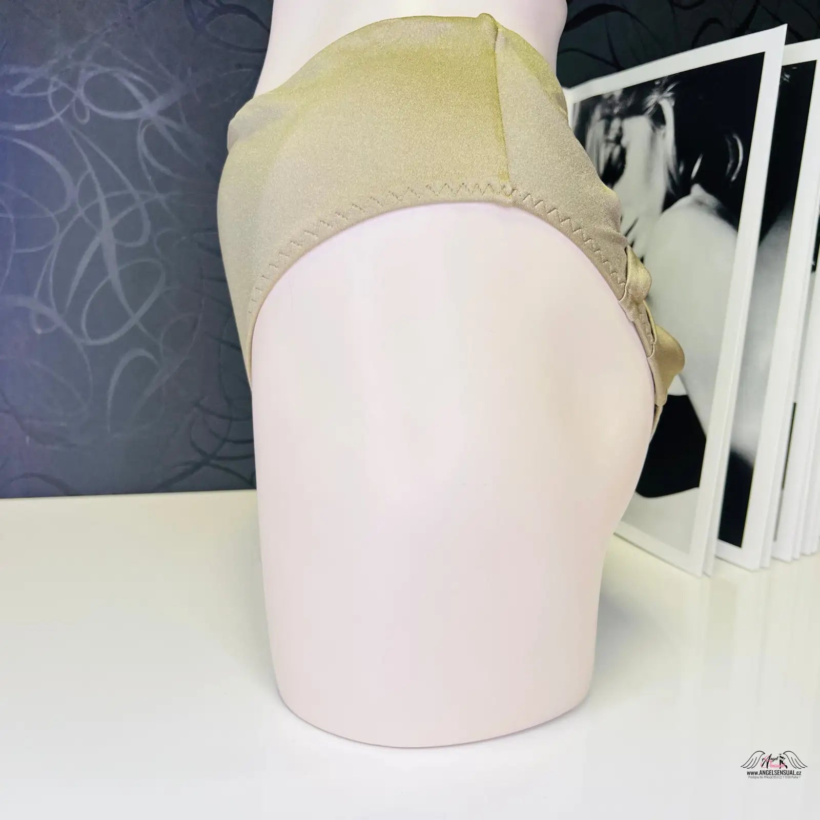 Pale yellow beanie as part of Elegantní a Sofistikovaný Plavkový Skvost