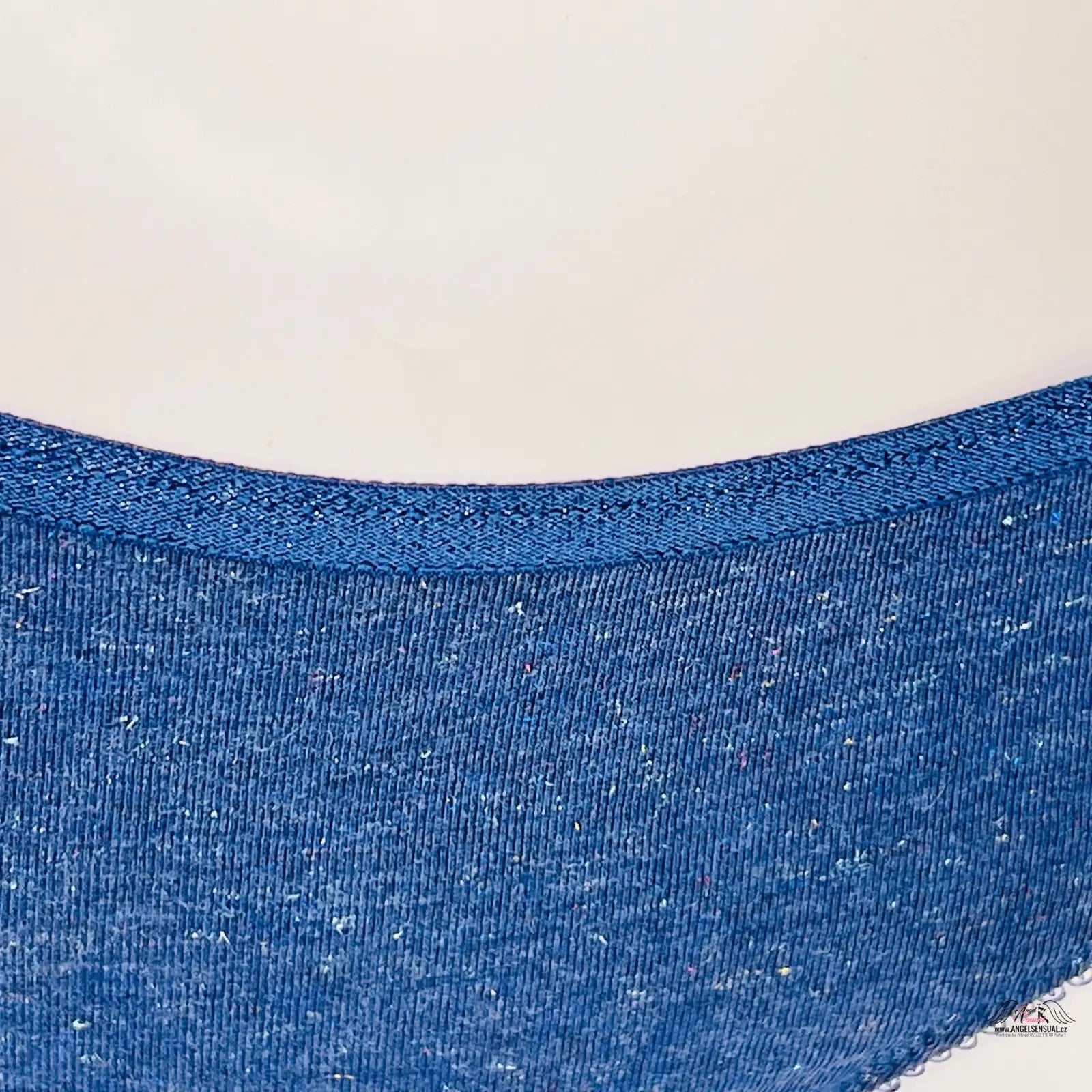 Modrý melírovaný pletený materiál pro Elegantní Tanga s třpytivým efektem