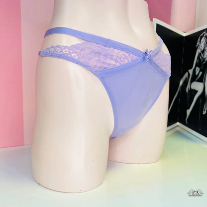 Elegantní Tanga Victoria’s Secret z levandulové krajky a látky pro ženy