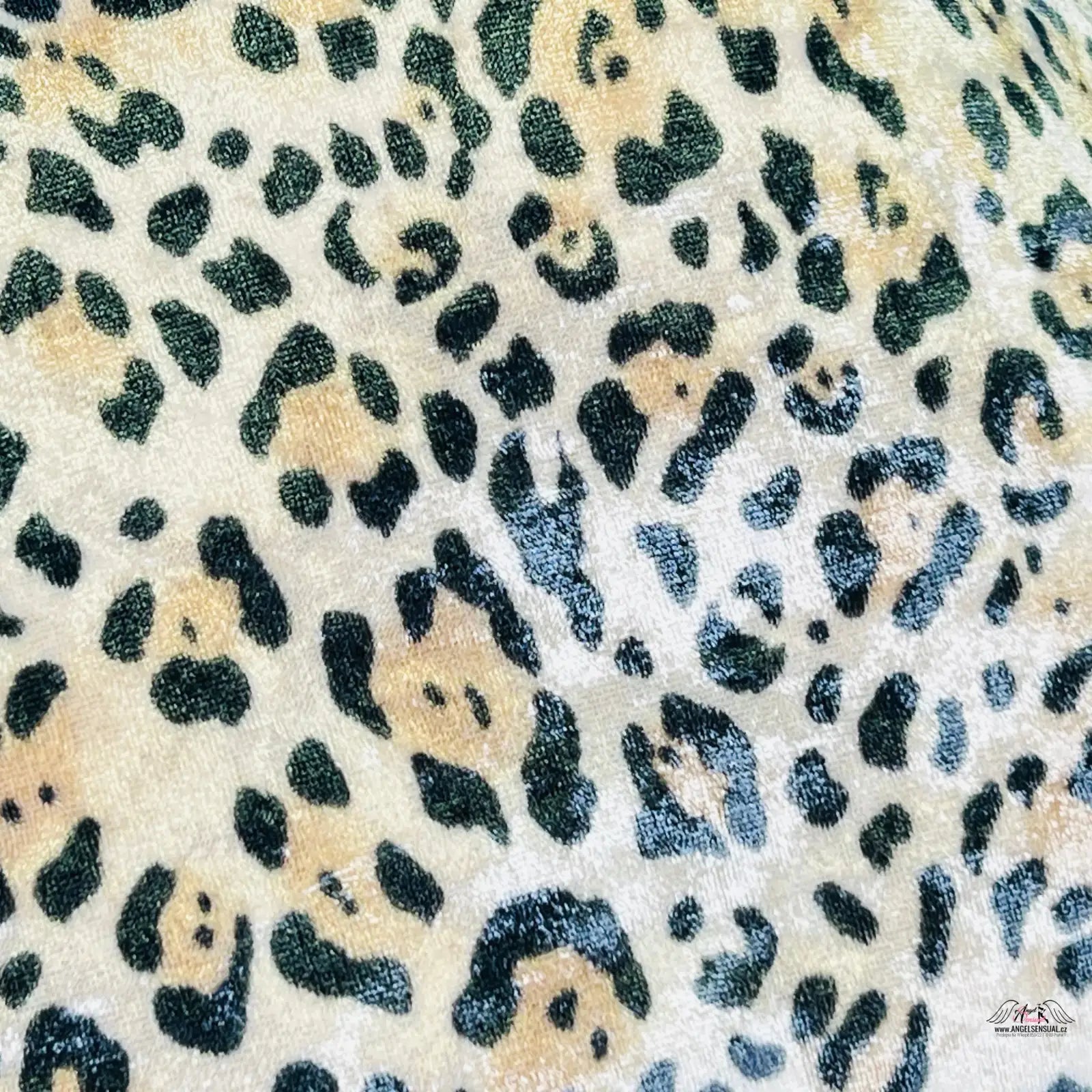 Leopardí vzor s černými skvrnami na krémovém materiálu boxerky EliteComfort