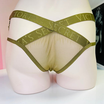 Oliva zelené sexy kalhotky Victoria’s Secret s velmi svůdný střih a síťoviným materiálem