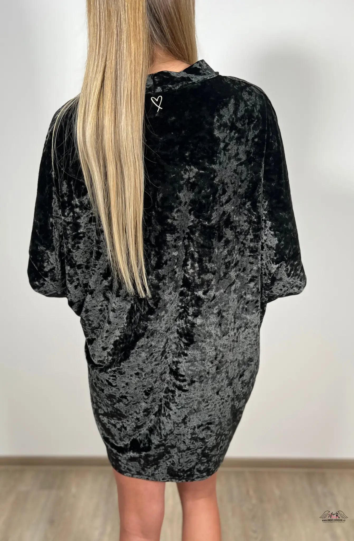 Kimono Black Velvet Open Robe - Černá / M/L / Nové se štítky - Victoria’s Secret