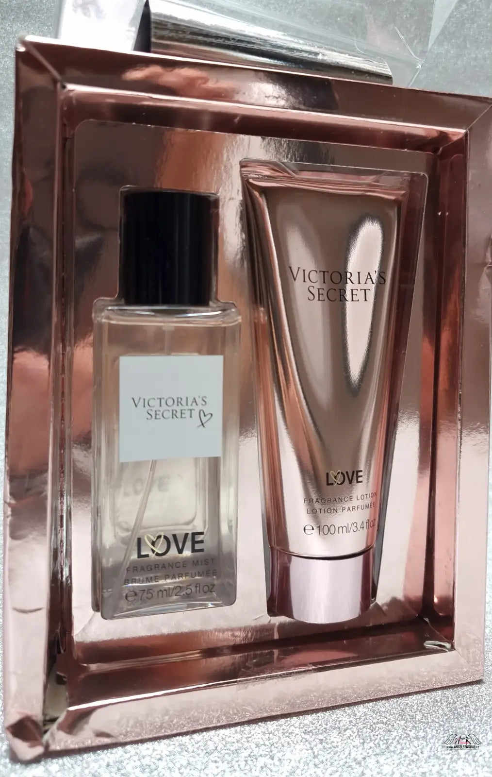 Victoria’s Secret Love sada s angel sensual tělové mléko a fragrance body mist