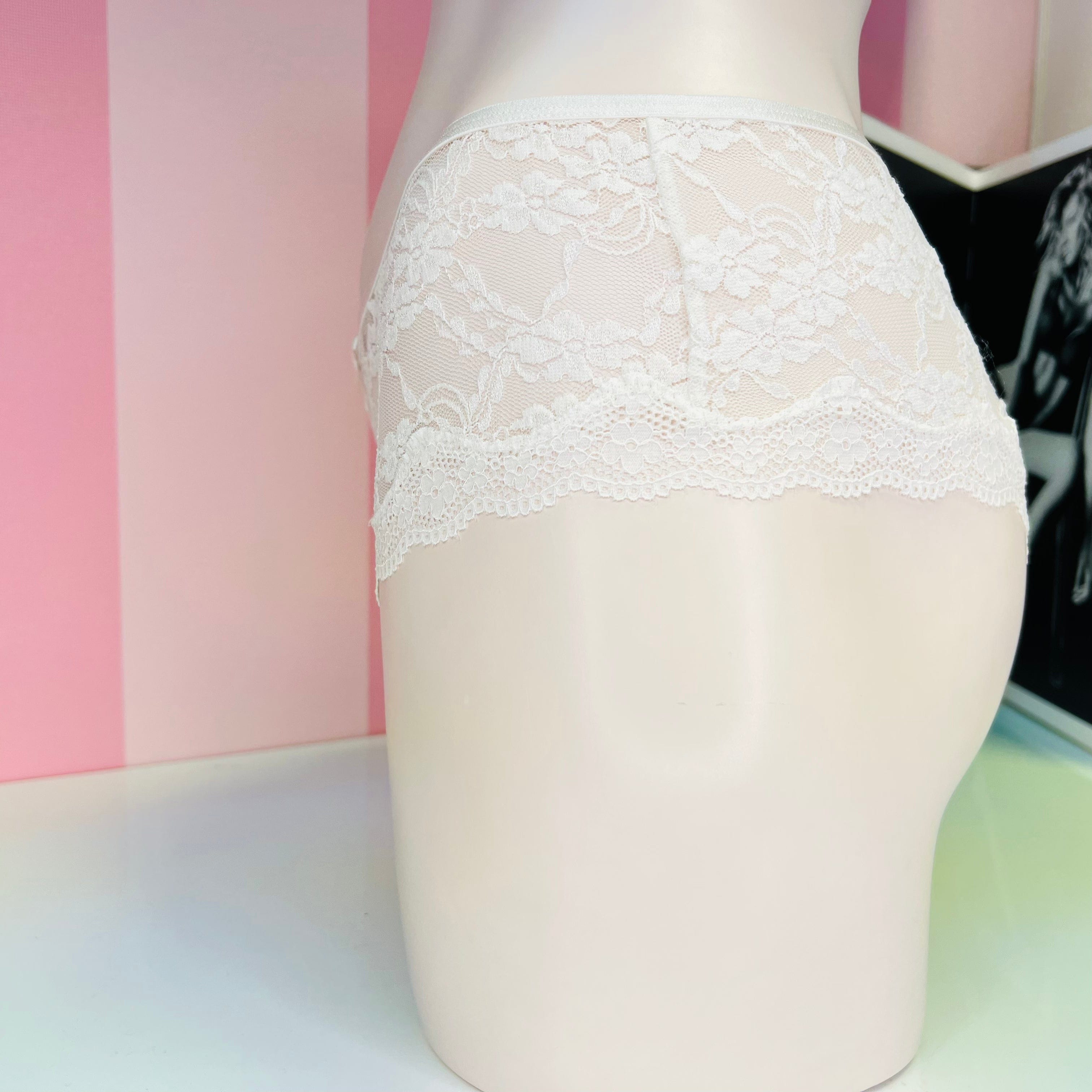 Krajkové kalhotky - L / Bílá / Nové se štítky - Cheeky Victoria’s Secret