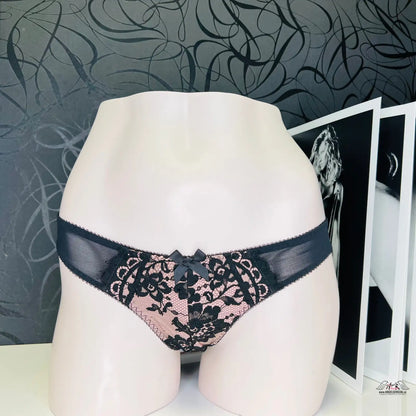 Černé krajkové a růžové kalhotky Lákavá elegance Selena od Agent Provocateur