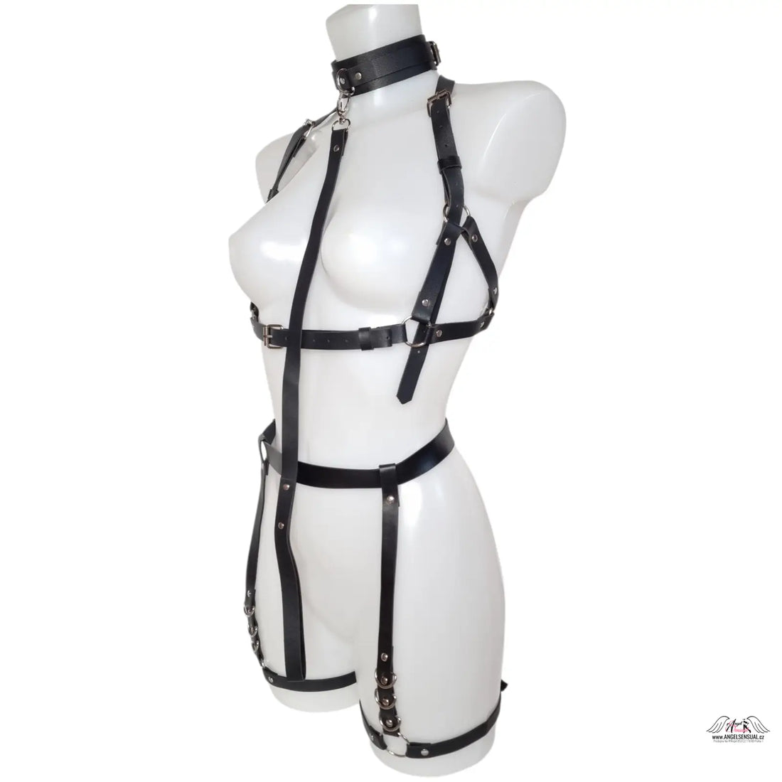 Nastavitelný kožený postroj Angel Sensual Black Rose s kovovými nýty a sponami