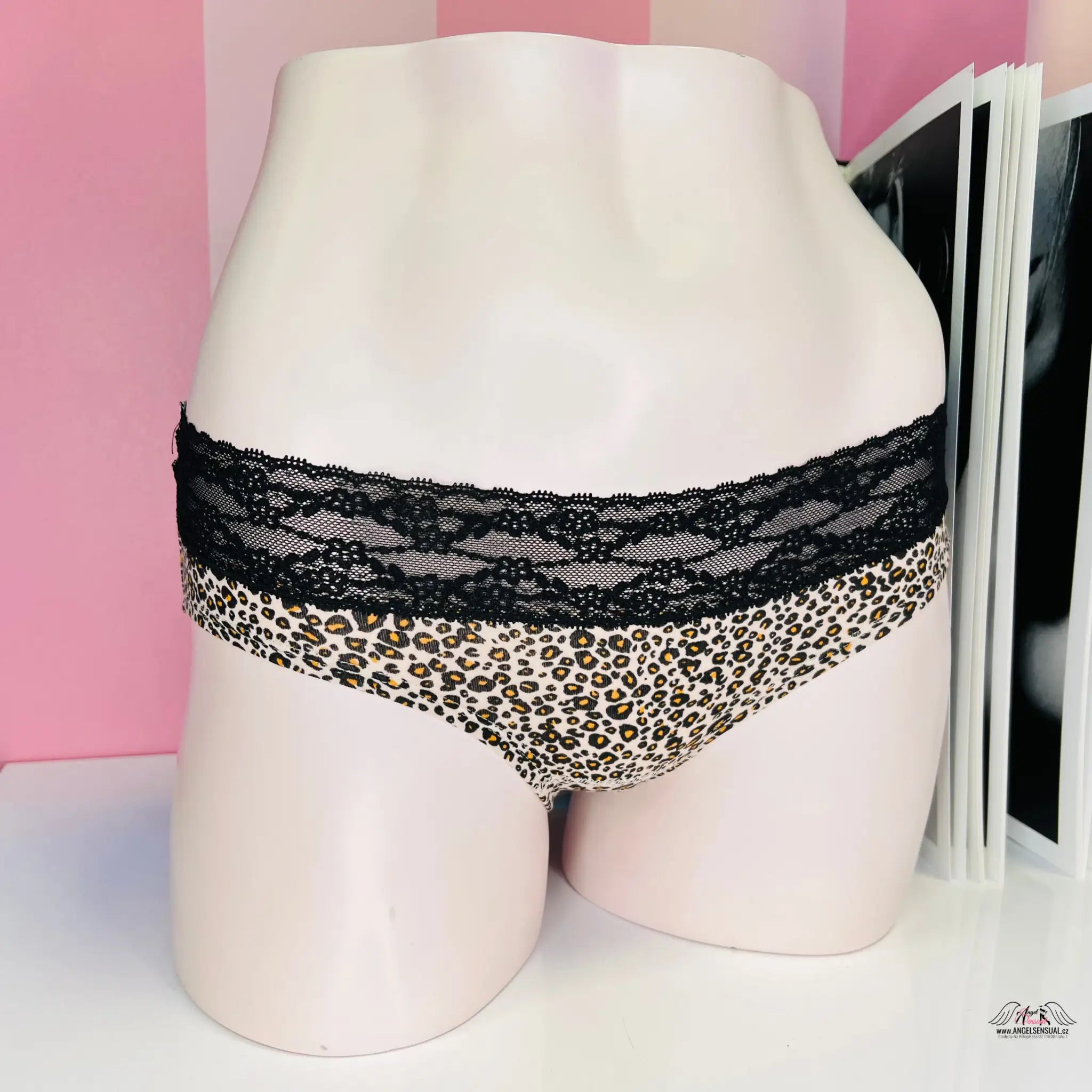 Leopardí kalhotky - S / Leopard / Nové se štítky - Kalhotky Victoria’s Secret