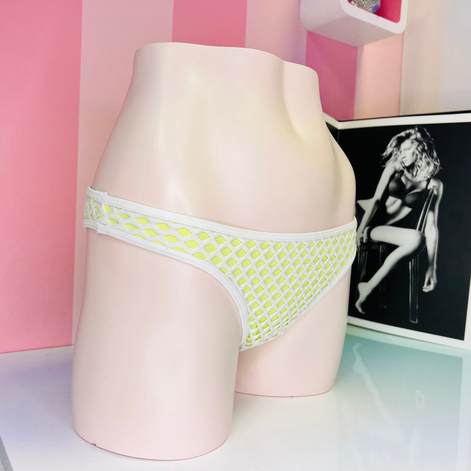 Limetkový spodní díl plavek - M / Limetková / Nové se štítky - Spodní Victoria’s Secret