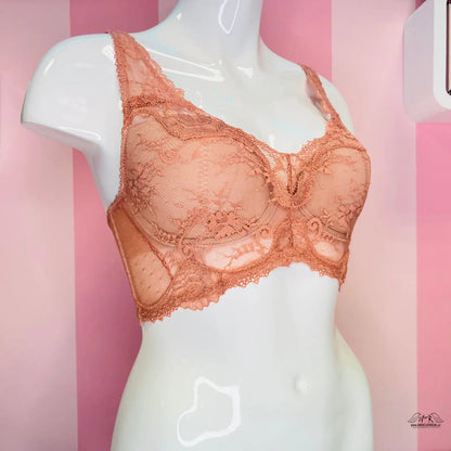 Růžová krajková podprsenka na bílé figuríně, Luxusní Demi Podprsenka Dream Angels