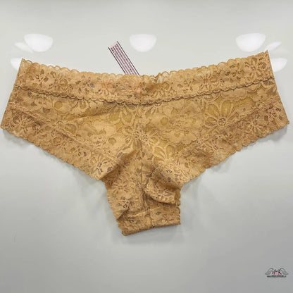 Luxusní kalhotky s krajkovým páskem a elegantním vzorem na spodní části