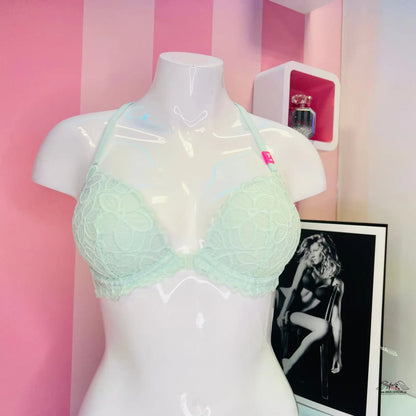 Mintová krajková podprsenka Luxusní Krajková Podprsenka pro elegantní vzhled