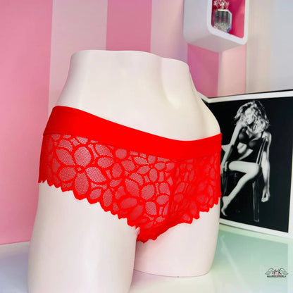 Červené krajkové kalhotky Cheekster pro luxusní pohodlí a elegantní vzhled