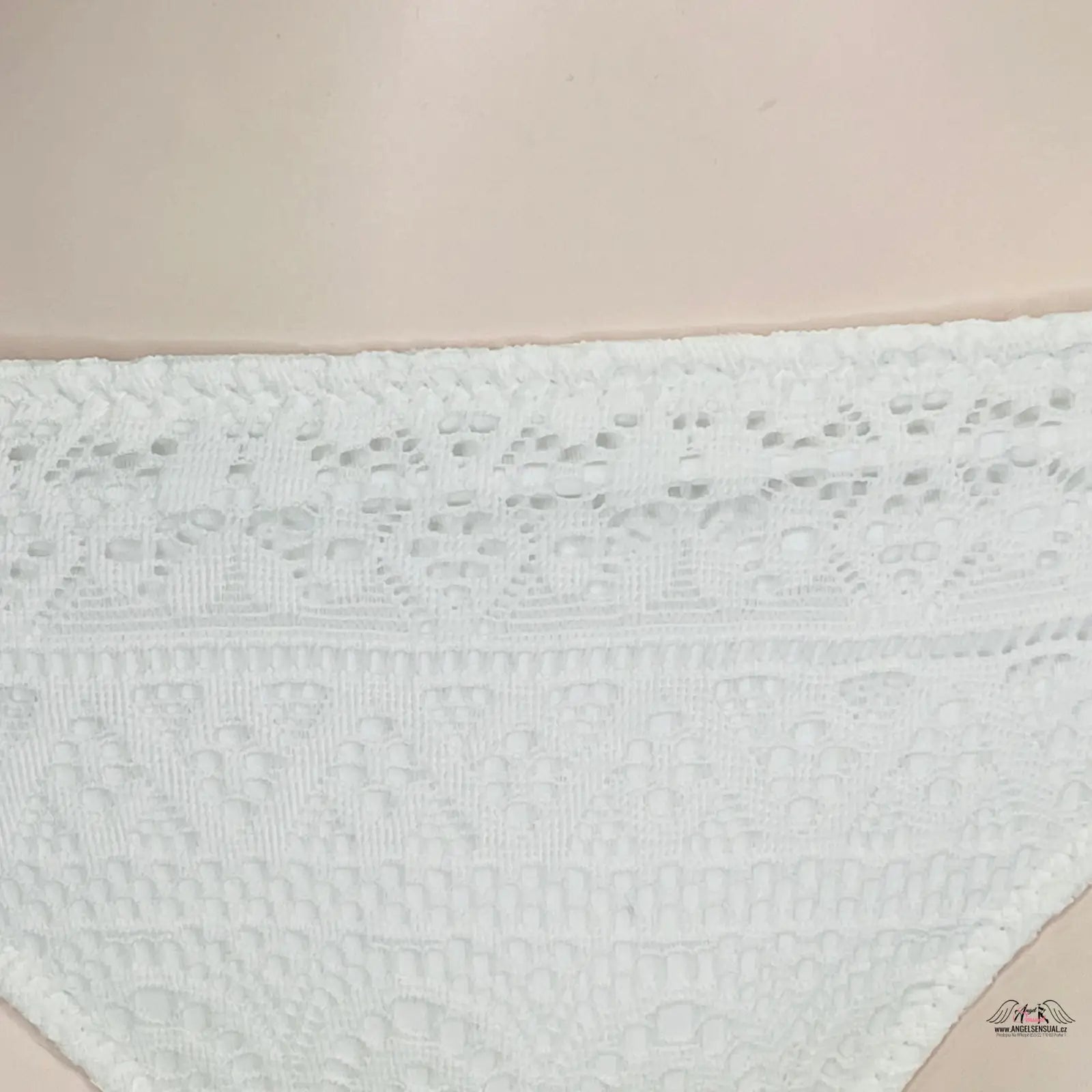 Bílý krajkový plavkový spodek Luxusní Krajkový Spodní Díl Plavek pro Sofistikovanou Eleganci