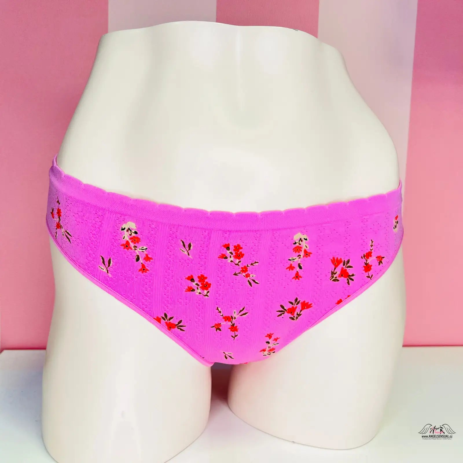 Růžové bikini s červenými květinami v produktu Luxusní Agent Provocateur