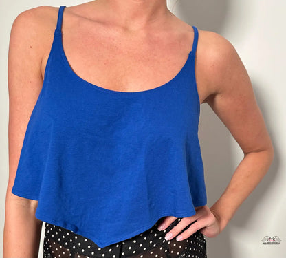 Royal modré volné cropped tílko s tenkými ramínky pro elegantní vzhled
