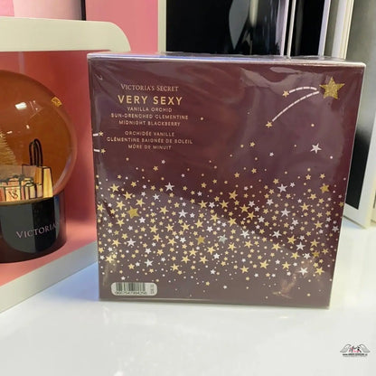 Krabička kolekce Very Sexy od Victoria’s Secret s elegantním designem