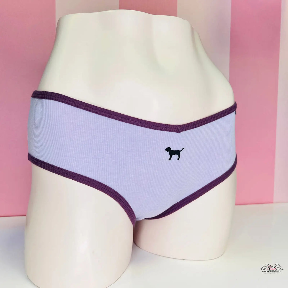 Stylové bavlněné kalhotky PINK s logem v tmavě fialové barvě a levandulovým detailem