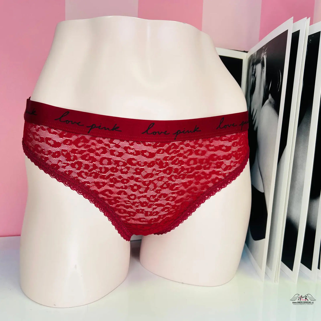 Agent Provocateur sexy krajkové tanga PINK Krajková Tanga s černobílým motivem