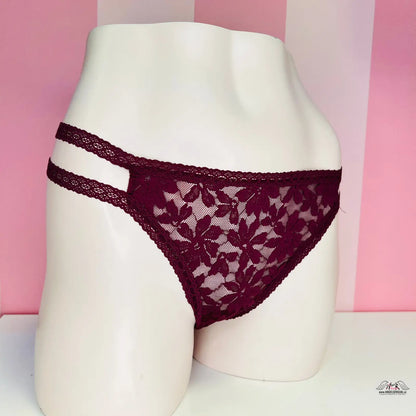 Burgundské květinové krajkové tanga s dvojitými pásky na bocích PINK