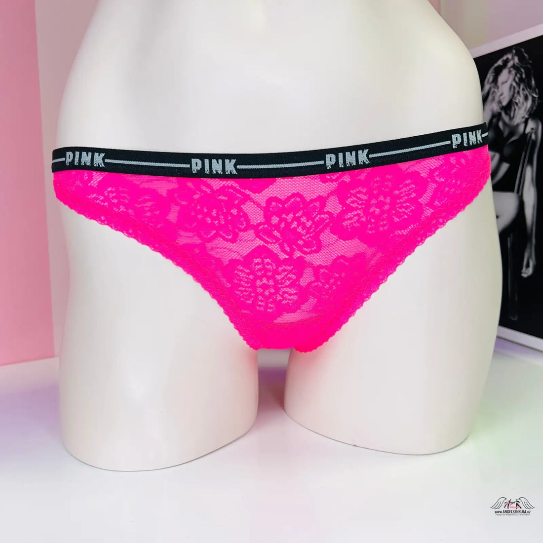 Květinová krajková tanga s elastickým pasem v růžové barvě, PINK Tanga Květinová Krajka